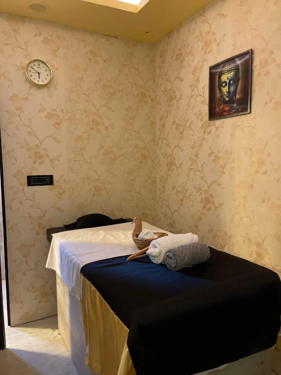 Single therapy room